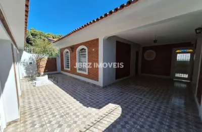Casa para venda em Vila Furlan de 160.00m² com 4 Quartos, 1 Suite e 2 Garagens