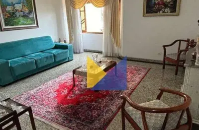 Sobrado para venda em Parque Renato Maia de 207.00m² com 4 Quartos, 4 Suites e 6 Garagens