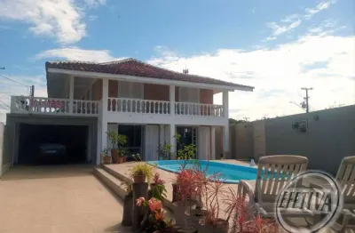 Casa para venda em Guaratuba de 280.00m² com 4 Quartos, 1 Suite e 4 Garagens