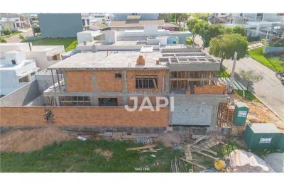 Casa de Condomínio para venda em Residencial Phytus de 308.00m² com 3 Quartos, 3 Suites e 4 Garagens