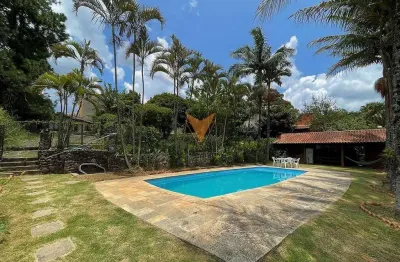 Casa para venda em Granja Viana Ii de 664.53m² com 6 Quartos, 1 Suite e 6 Garagens