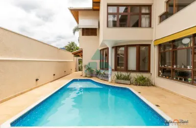 Casa para venda em Lagoinha - Condomínio Lagoinha de 292.00m² com 5 Quartos, 5 Suites e 2 Garagens