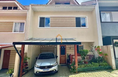 Sobrado para venda em Santa Cândida de 120.00m² com 3 Quartos, 1 Suite e 2 Garagens