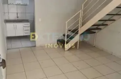 Casa para alugar em Vila Nova de 70.00m² com 2 Quartos e 2 Garagens
