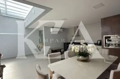 Casa para venda em Jardim Marambaia de 200.00m² com 3 Quartos, 1 Suite e 3 Garagens