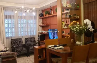 Casa para venda em Jardim Batalha de 180.00m² com 3 Quartos, 3 Suites e 2 Garagens