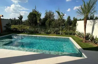 Sobrado para venda em Parque Villa Dos Pinheiros de 410.00m² com 5 Quartos, 5 Suites e 6 Garagens