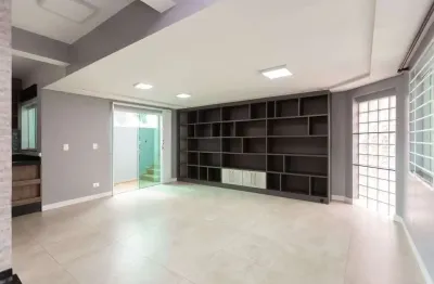 Sobrado para venda em Pilarzinho de 98.00m² com 3 Quartos, 1 Suite e 2 Garagens