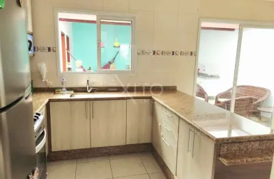 Casa para venda em Medeiros de 175.00m² com 4 Quartos, 1 Suite e 2 Garagens