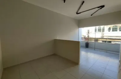 Prédio Comercial para alugar em Cidade Alta de 79.00m² com 1 Quarto, 1 Suite e 1 Garagem