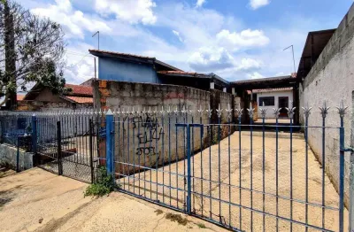 Casa para venda em Parque Das Laranjeiras de 98.00m² com 3 Quartos e 3 Garagens