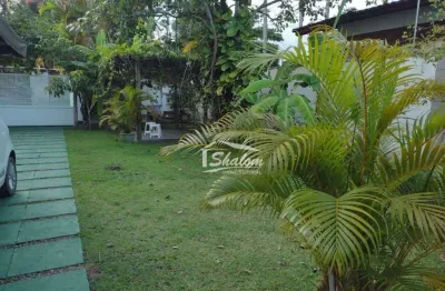 Casa para alugar em Centro de 166.00m² com 2 Quartos, 1 Suite e 6 Garagens