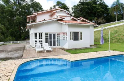 Casa de Condomínio para alugar em Parque Rio Abaixo de 178.00m² com 3 Quartos, 1 Suite e 10 Garagens