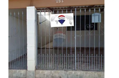 Casa para venda em Jardim Amanda Ii de 90.00m² com 2 Quartos e 1 Garagem