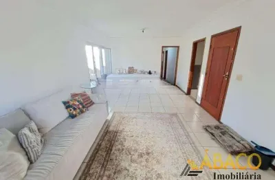 Casa para venda em Jardim Hikari de 100.00m² com 3 Quartos, 1 Suite e 2 Garagens