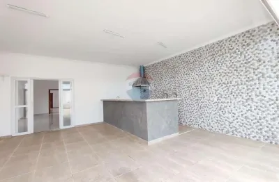 Casa de Condomínio para alugar em Condomínio Jardim Flamboyan de 300.00m² com 3 Quartos, 3 Suites e 4 Garagens