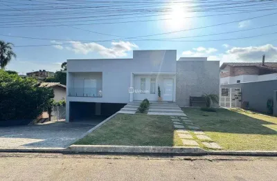 Casa de Condomínio para venda em Chácara Roselândia de 290.00m² com 3 Quartos e 6 Garagens