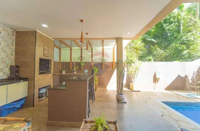 Casa de Condomínio para venda em Transurb de 211.00m² com 3 Quartos, 3 Suites e 4 Garagens