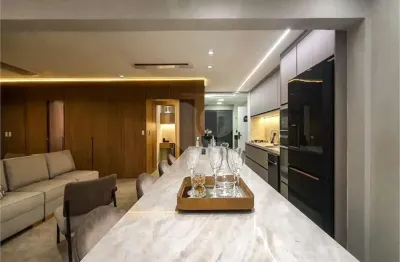 Apartamento para venda em Jardim de 178.00m² com 4 Quartos, 3 Suites e 3 Garagens