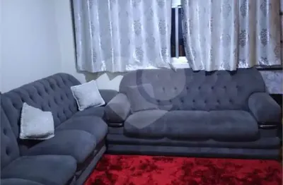 Sobrado para venda em Vila Nossa Senhora Das Vitórias de 182.00m² com 3 Quartos e 2 Garagens