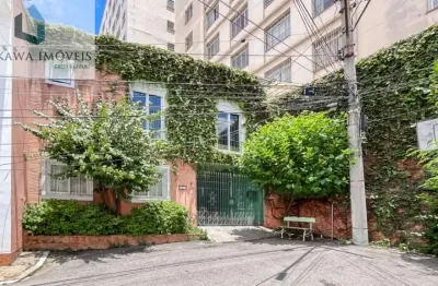 Casa para venda em Aclimação de 247.00m² com 4 Quartos, 1 Suite e 3 Garagens