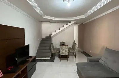 Sobrado para venda em Parque Flamengo de 186.00m² com 3 Quartos, 1 Suite e 2 Garagens