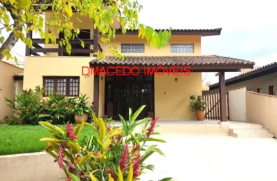 Casa para venda em Condominio Lagoinha de 236.00m² com 4 Quartos, 2 Suites e 3 Garagens