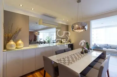 Apartamento para venda em Moema de 181.00m² com 4 Quartos, 3 Suites e 3 Garagens