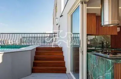 Cobertura para venda em Indianópolis de 200.00m² com 3 Quartos, 3 Suites e 3 Garagens