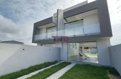 Sobrado para venda em Guaratuba de 100.00m² com 3 Quartos, 1 Suite e 3 Garagens