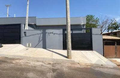 Casa para venda em Jardim Monte Mor de 63.00m² com 2 Quartos, 1 Suite e 2 Garagens