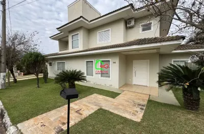 Casa para venda em Pinheirinho de 372.00m² com 3 Quartos, 3 Suites e 4 Garagens