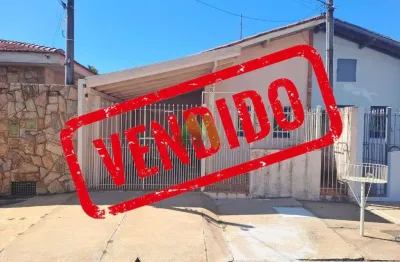 Casa para venda em Jardim Flamboyant de 100.00m² com 2 Quartos e 1 Garagem