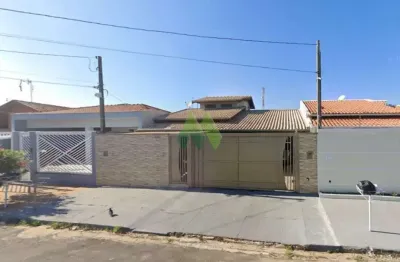 Casa para venda em Conjunto Residencial Jardim Do Mirante de 226.00m² com 3 Quartos e 2 Garagens