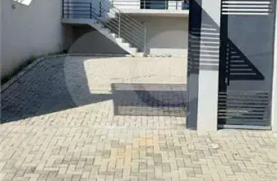 Sobrado para venda em Jardim Dos Pinheiros de 128.00m² com 3 Quartos, 1 Suite e 4 Garagens