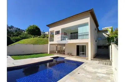 Casa de Condomínio para alugar em Alphaville de 280.00m² com 3 Quartos, 3 Suites e 4 Garagens