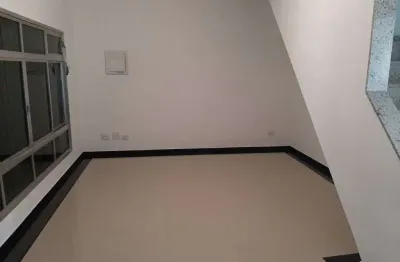 Sobrado para venda em Vila Ré de 186.00m² com 3 Quartos, 1 Suite e 6 Garagens