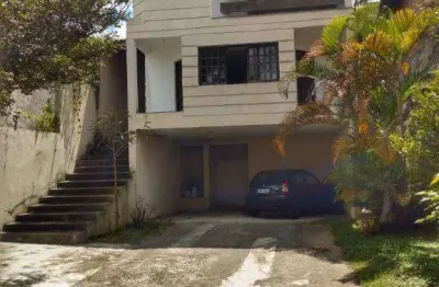 Casa para venda em Vila Suissa de 290.00m² com 4 Quartos, 4 Suites e 7 Garagens