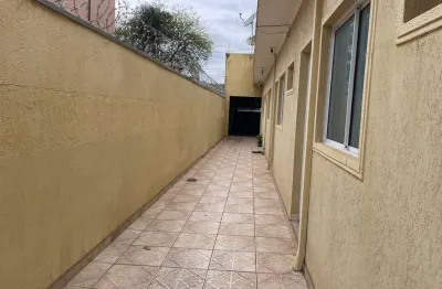 Casa para alugar em Vila São João Do Ipiranga de 40.00m² com 1 Quarto e 1 Garagem