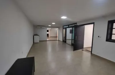 Prédio Comercial para venda em Vila Guedes De Azevedo de 302.00m² com 3 Quartos, 3 Suites e 2 Garagens