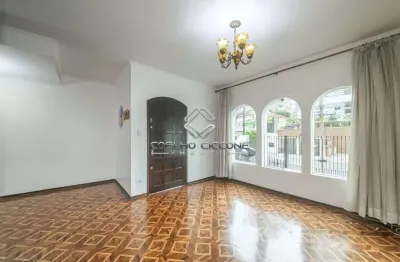 Sobrado para alugar em Santa Paula de 252.00m² com 4 Quartos, 2 Suites e 4 Garagens