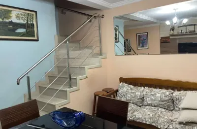 Sobrado para venda em Jardim Colônia de 64.00m² com 2 Quartos, 1 Suite e 1 Garagem