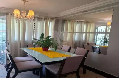 Casa de Condomínio para venda em Vila Metalúrgica de 100.00m² com 3 Quartos e 2 Garagens