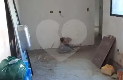 Apartamento para venda em Utinga de 38.59m² com 2 Quartos e 1 Garagem