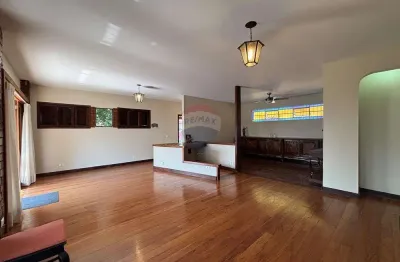 Casa para venda em Grajaú de 439.00m² com 6 Quartos, 3 Suites e 3 Garagens