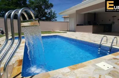 Casa para venda em Condomínio Vila Hípica II de 339.00m² com 3 Quartos, 2 Suites e 6 Garagens