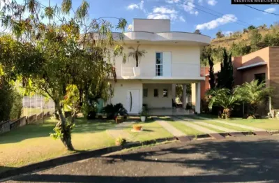 Casa para venda em Bosque de 270.00m² com 3 Quartos, 3 Suites e 2 Garagens