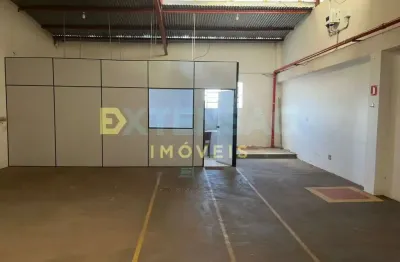 Galpão / Depósito / Armazém para alugar em Vila Carvalho de 590.00m²