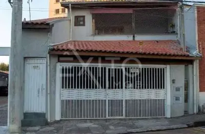 Casa para venda em Bela Vista de 172.00m² com 5 Quartos, 3 Suites e 2 Garagens