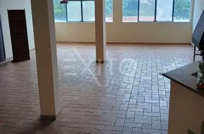 Casa para venda em Ponte De São João de 395.00m² com 4 Quartos, 2 Suites e 3 Garagens